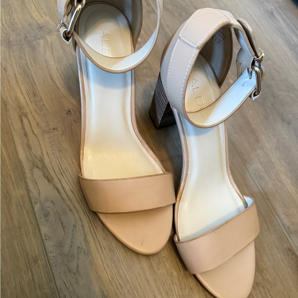 Aldo Women's Beige Block Heels